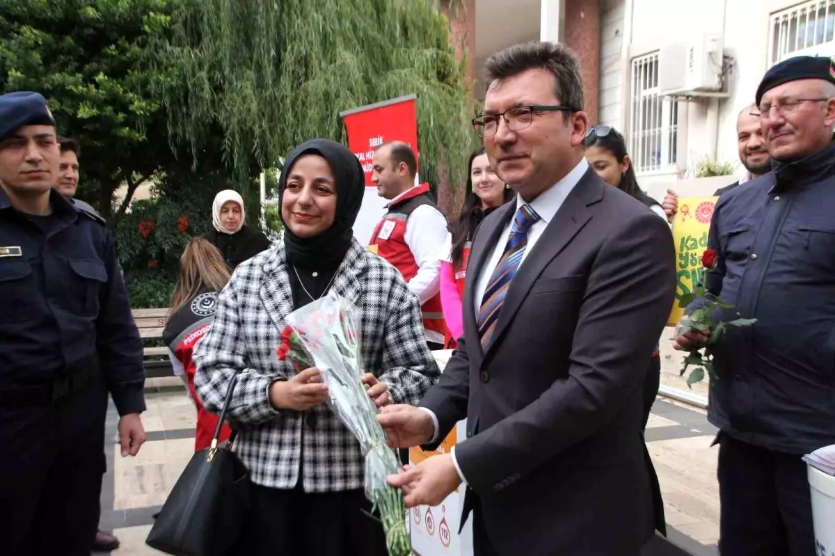 Serik’te Kadına Şiddete Direniş Etkinliği