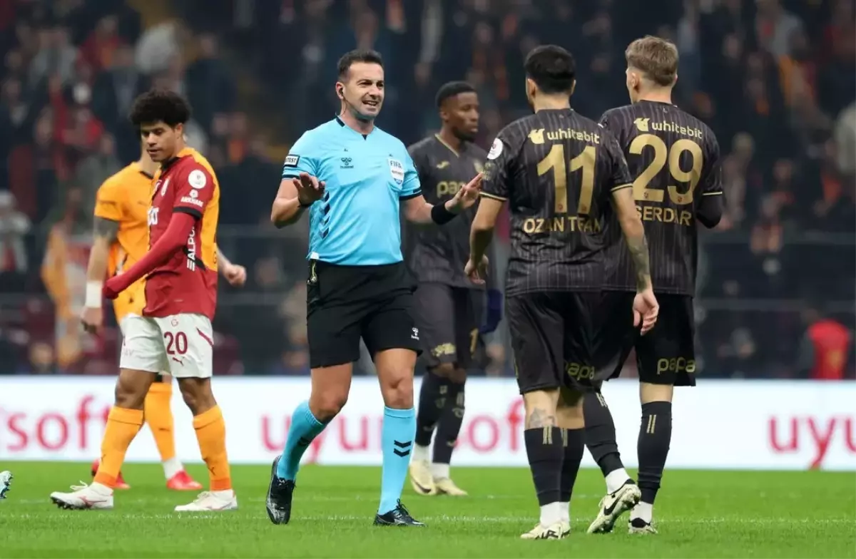 2 isme büyük şok: Süper Lig’de 17. haftanın hakemleri belli oldu